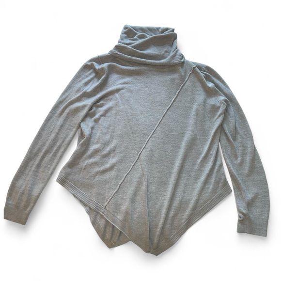 New York & Company Sweaters - New York & Company turtleneck acrylic sweater‎